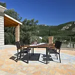 Ioanna Villa